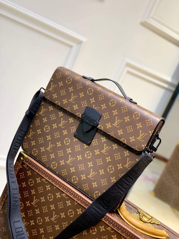 b965bd1e6018fa02345c229ffb9d9bb8_1692623469_0703.jpg b965bd1e6018fa02345c229ffb9d9bb8_1692623469_0703.jpg