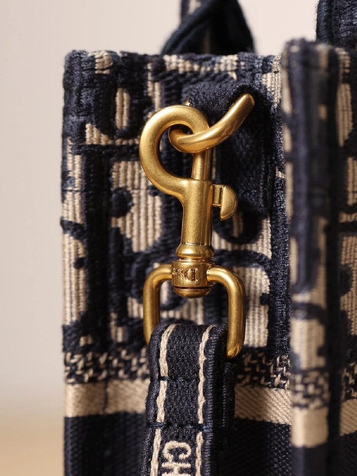 5cf9f4b35ace547f440eecd13f323de3_1724901036_357.jpg 5cf9f4b35ace547f440eecd13f323de3_1724901036_357.jpg