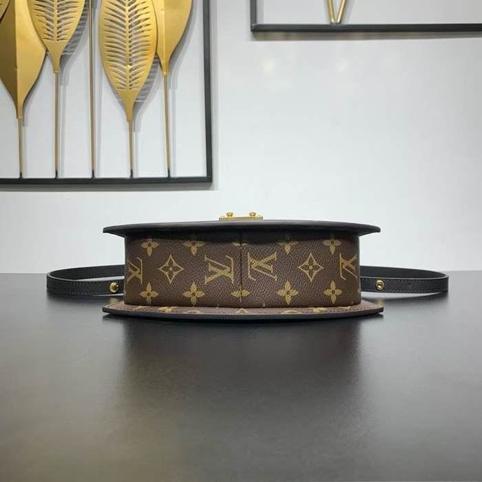 121f28ae06b28a905a436f008714a47c_1729839302_9339.jpg 121f28ae06b28a905a436f008714a47c_1729839302_9339.jpg