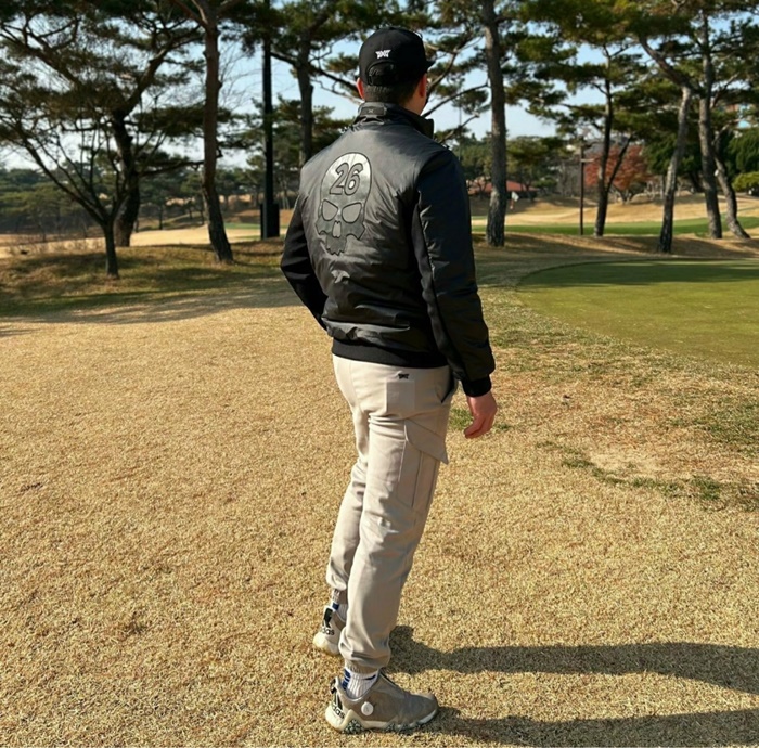 b1a8cc5e918d6809c7e79459b0cba61e_1739362194_7929.jpg b1a8cc5e918d6809c7e79459b0cba61e_1739362194_7929.jpg