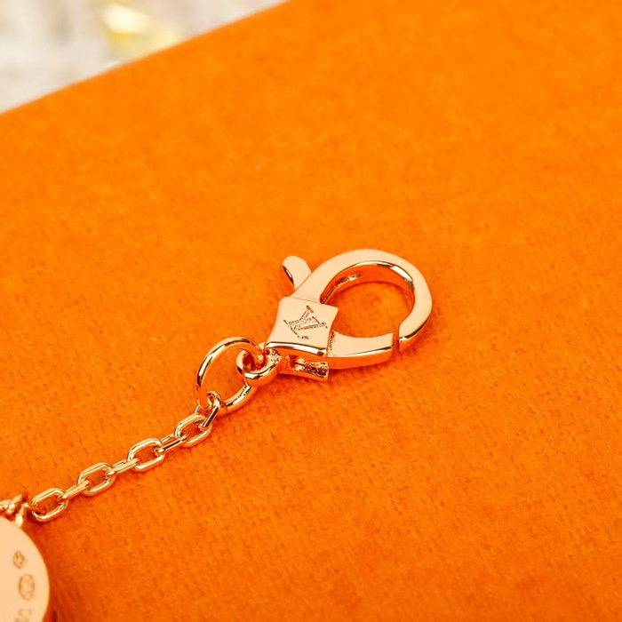 aef09e3ecc951b53c19cc84c03605dee_1759136105_6778.jpg aef09e3ecc951b53c19cc84c03605dee_1759136105_6778.jpg