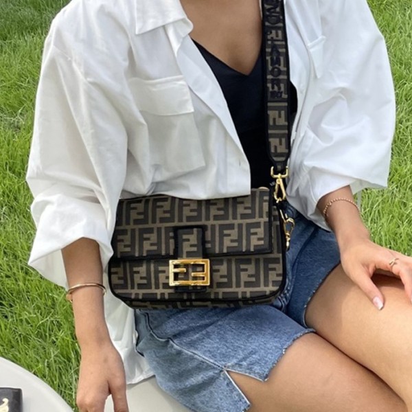 ❤[FENDI] 펜디 바게트백 - fe56x