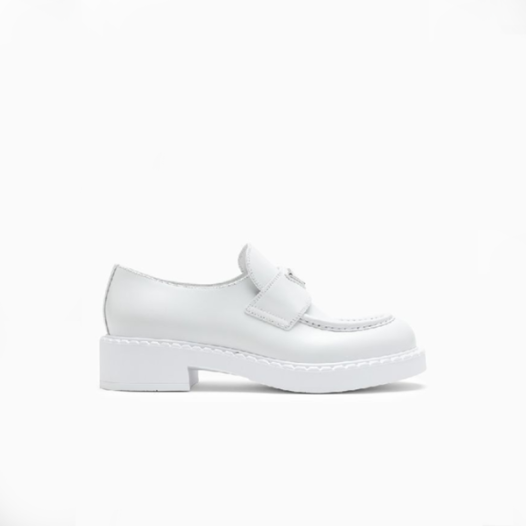 ❤프라다 여성 브러시드 레더 삼각로고 로퍼 1D246M 【매장-160만원대】 - Prada Womens White Loafer - pr766x
