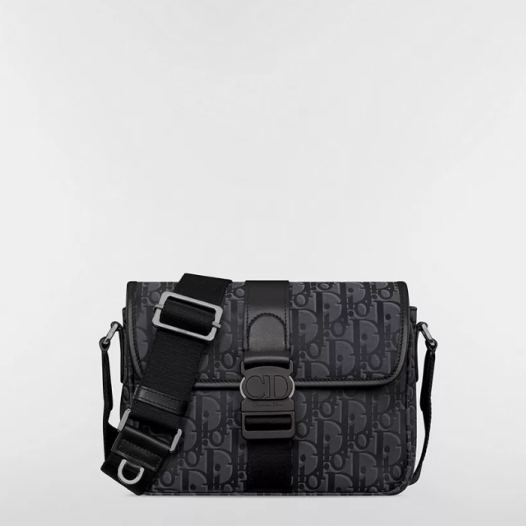 ★디올 남성 트렉 스몰 플랩 스트랩백 - Dior Trek Small Flap Strap Bag