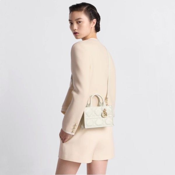 ❤디올 여성 화이트 미니 북토트 - Dior Womens White Book Tote - dib1569x