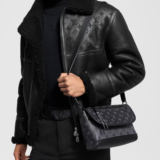 ★루이비통 남성 펄스 메신저 크로스백 M12681 - Louis vuitton Mens Pulse Monogram Eclipse - lvb3167x