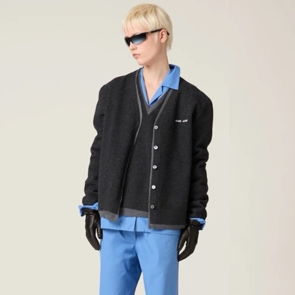 ❤미우미우 여성 브이넥 가디건 - Miumiu Womens V-neck Cardigan - muc4144x