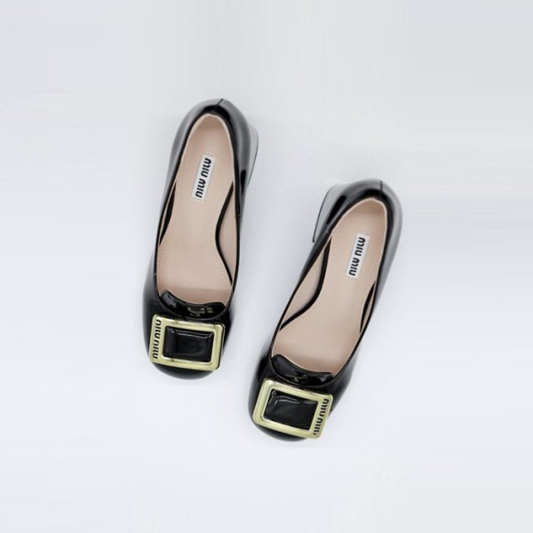 ❤[당일배송] 미우미우 여성 패이턴트 레더 펌프스 - dd676x