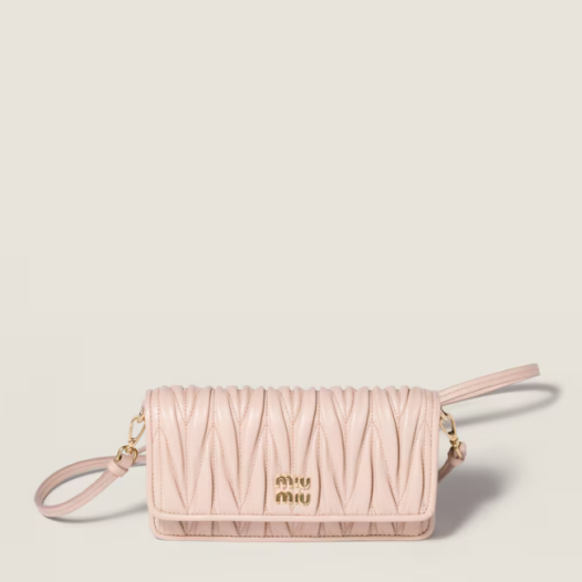 미우미우 여성 마테라쎄 나파 가죽 파우치 - Miumiu Womens Matelassé Nappa Leather Pouch