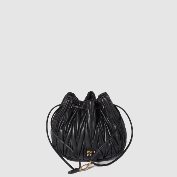 ❤미우미우 여성 마테라쎄 나파 가죽 파우치 - Miumiu Womens Matelasse Nappa Leather Pouch - mib10128x