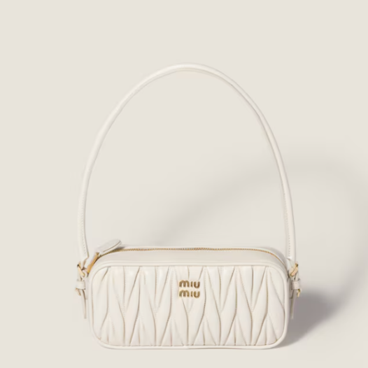 미우미우 여성 마테라쎄 나파 가죽 파우치 - Miumiu Womens Matelasse Nappa Leather Pouch