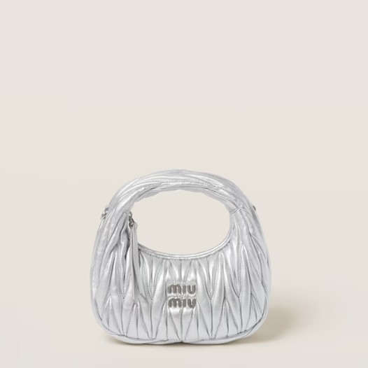 미우미우 여성 완더 마테라쎄 호보 미니 백 - Miumiu Wander Matelasse Hobo Bag Mini