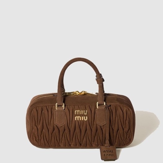 ★미우미우 여성 스웨이드 아르카디 마테라쎄 백 라지 - Miumiu Womens Arcadi Bag