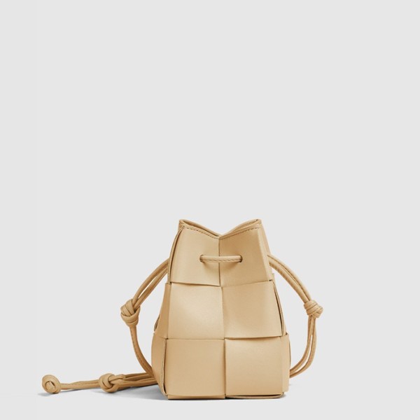 ❤보테가 베네타 여성 카세트 미니 크로스바디 버킷 백 - Bottega veneta Womens Cassette Mini Crossbody Bucket Bag - bvb14635x