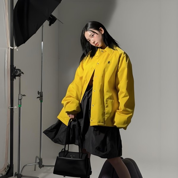 프라다 카리나 리나일론 플랩 패시지 미디엄 가죽 백 - Prada Womens Medium Leather Tote Bag
