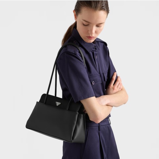 프라다 카리나 리나일론 플랩 패시지 미디엄 가죽 백 블랙 - Prada Womens Medium Leather Tote Bag
