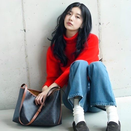 셀린느 수지 소프트 쇼퍼백 탠 트리옹프 캔버스 Celine Womens Shoulder Bag