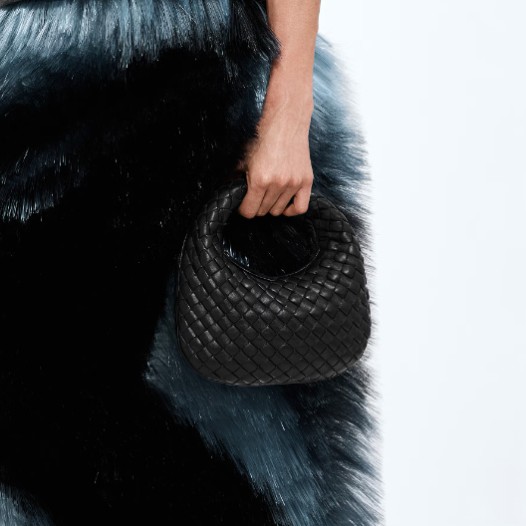 보테가베네타 베이비 베네타 블랙 Bottega Veneta Womens