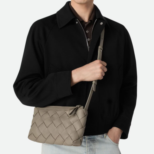 보테가베네타 남성 디아고 지퍼 메신저 백 라임스톤 Bottega Veneta Bag