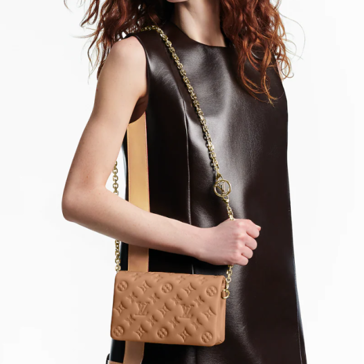 루이비통 여성 포쉐트 쿠상 M82162 숄더백 Louis vuitton Womens Pochette Coussin-브라운